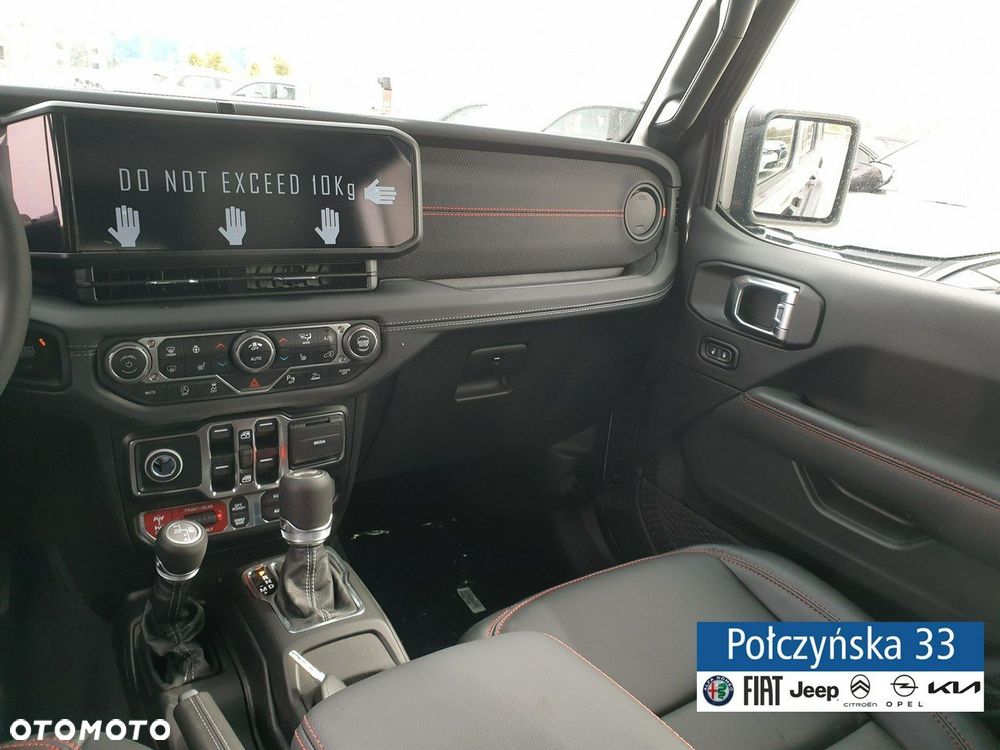 Jeep Wrangler - 26