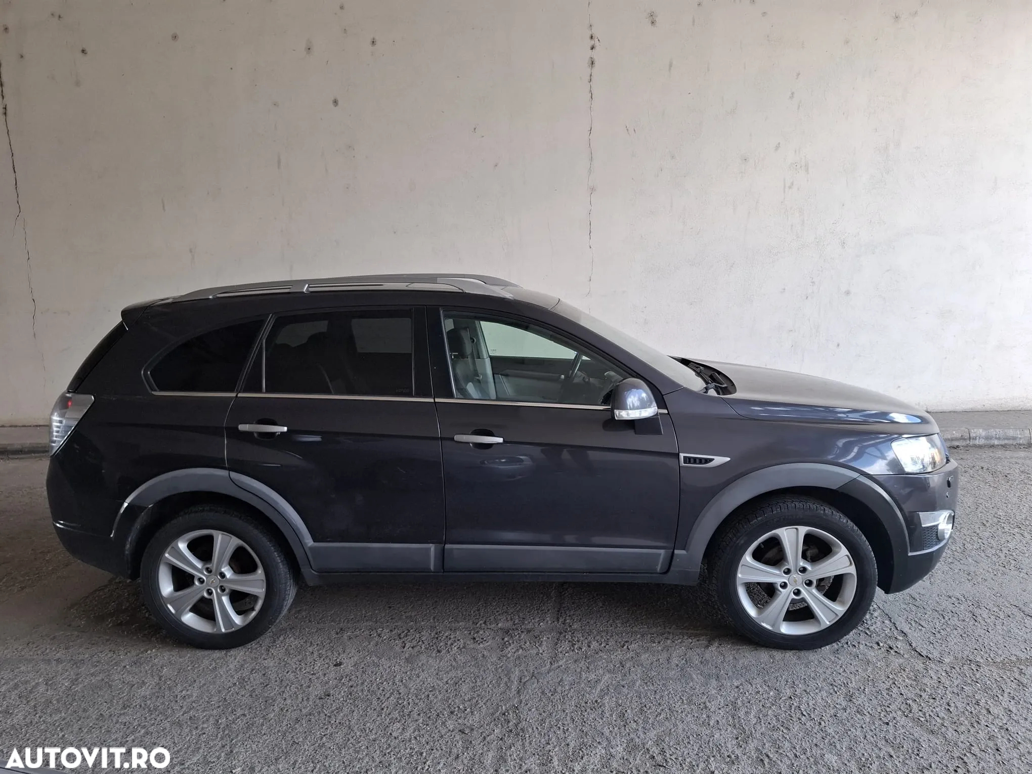 Chevrolet Captiva 2.2D AWD Aut. 7 locuri LTZ titan leather - 2