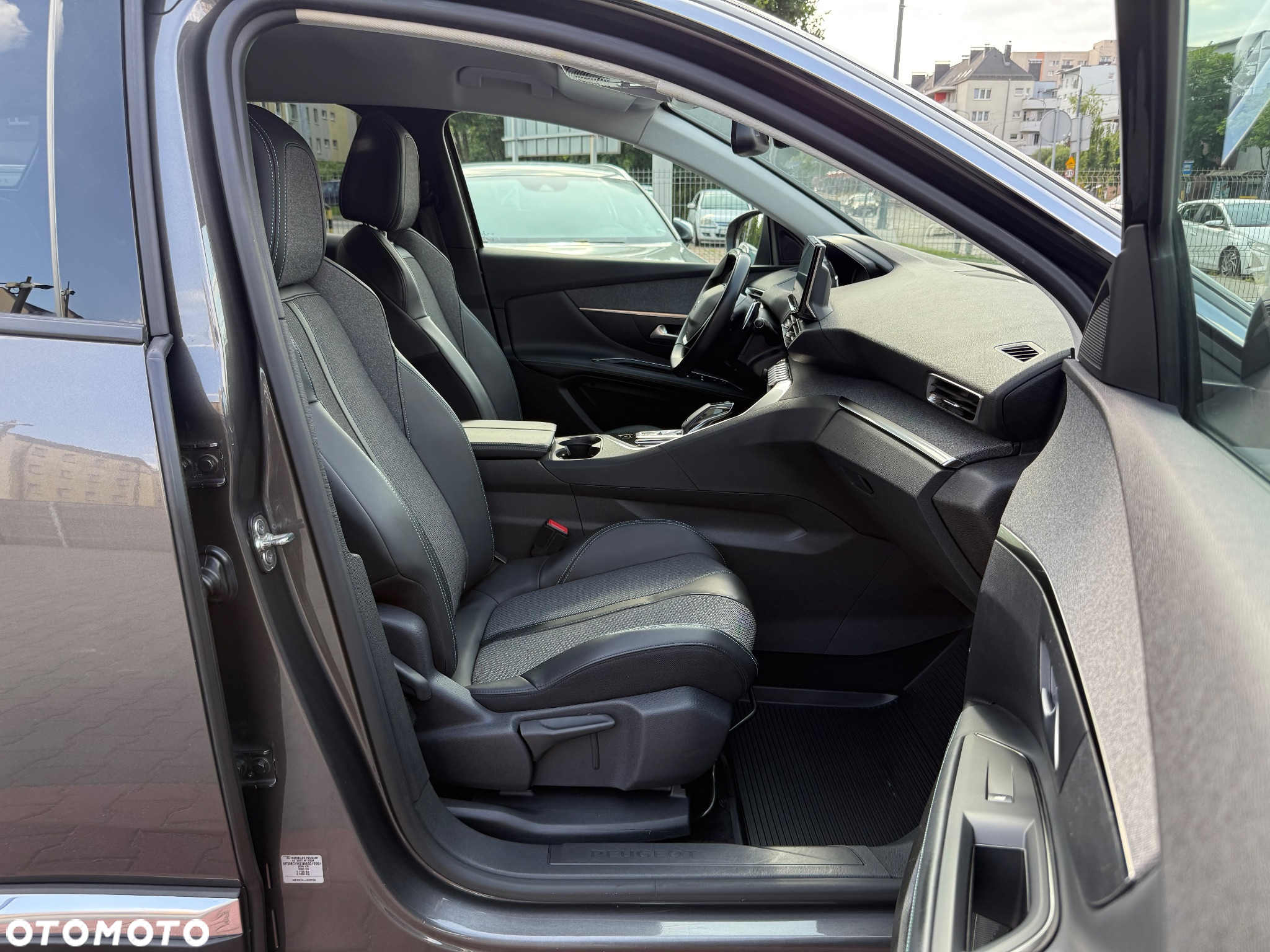 Peugeot 3008 1.5 BlueHDi Allure Pack S&S EAT8 - 15