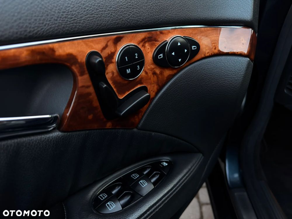 Mercedes-Benz Klasa E 320 CDI Elegance - 20