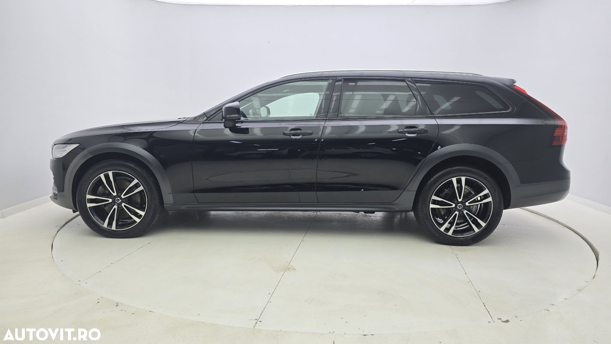 Volvo V90 - 9