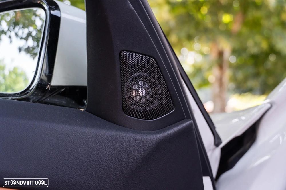 BMW 318 d Pack Desportivo M Pro Auto - 49