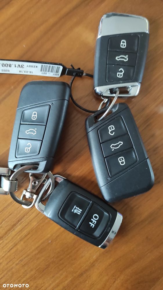 Skoda Superb 2.0 TDI DSG L&K - 17