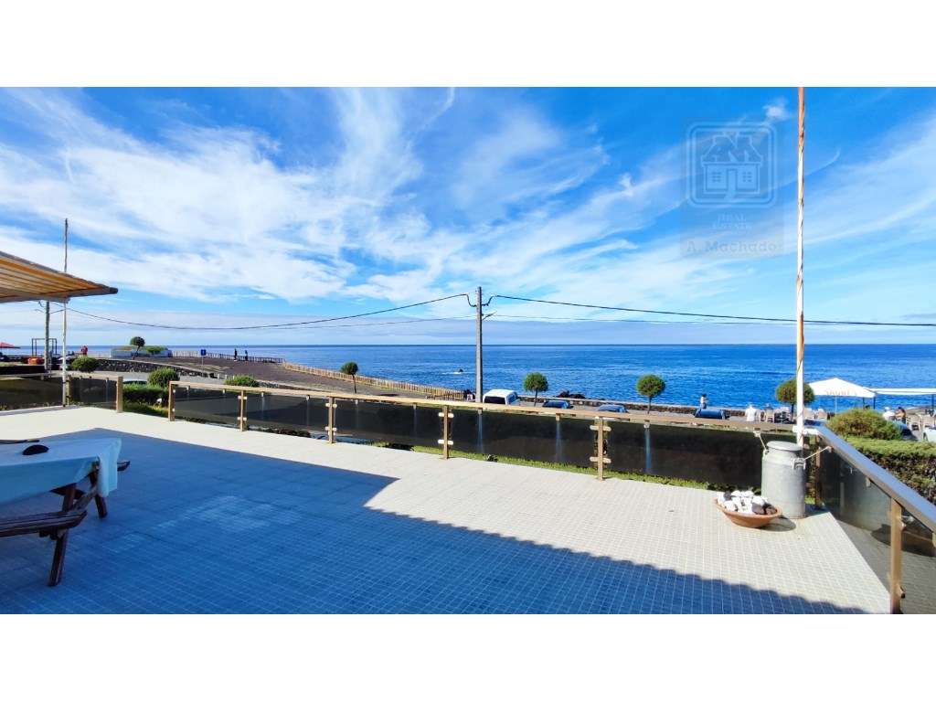 VENDA de VIVENDA - MORADIA à beira-mar, com AMPLO TERRENO, JARDIM e... - Grande imagem: 4/60