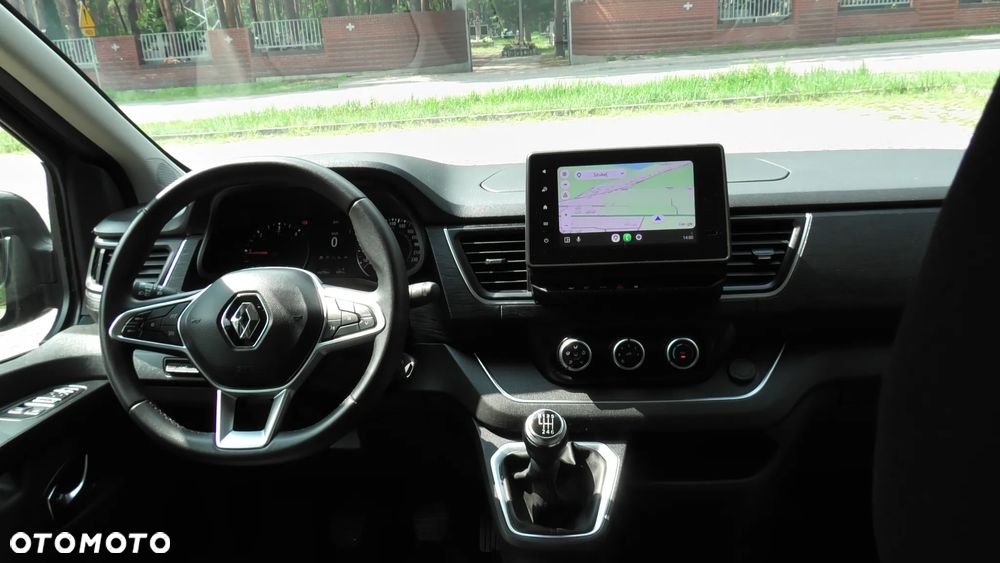 Renault Trafic - 13