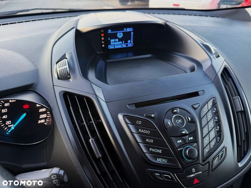 Ford Kuga 2.0 TDCi 2x4 Titanium - 18