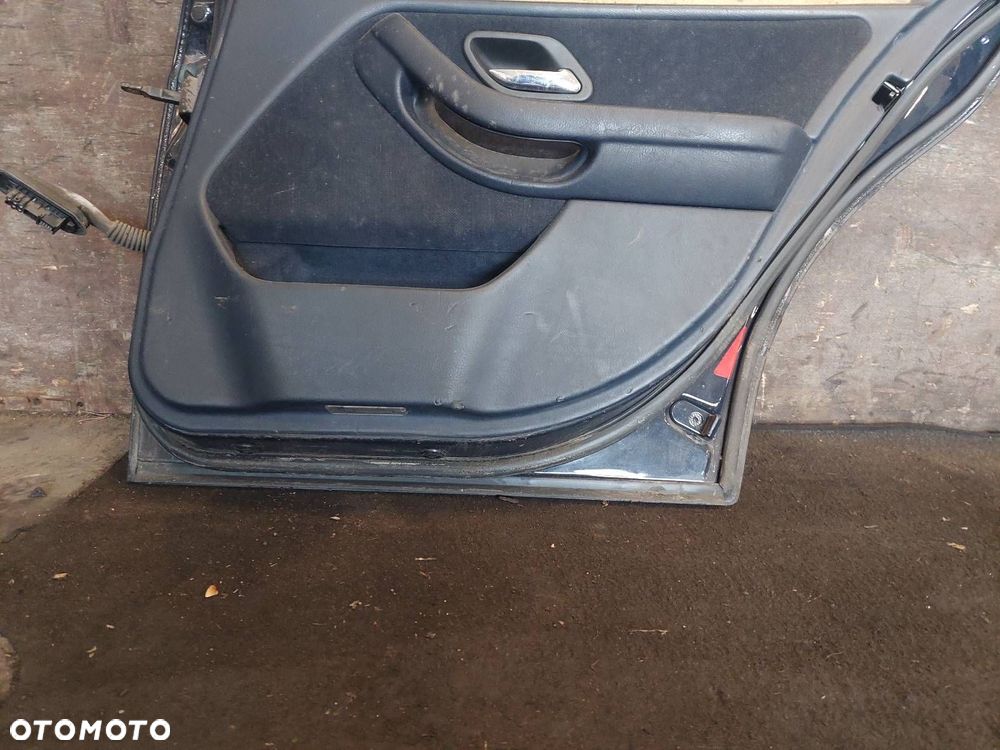 DRZWI KOMPLETNE PRAWY TYŁ BMW E39 SEDAN 263/5 - 3