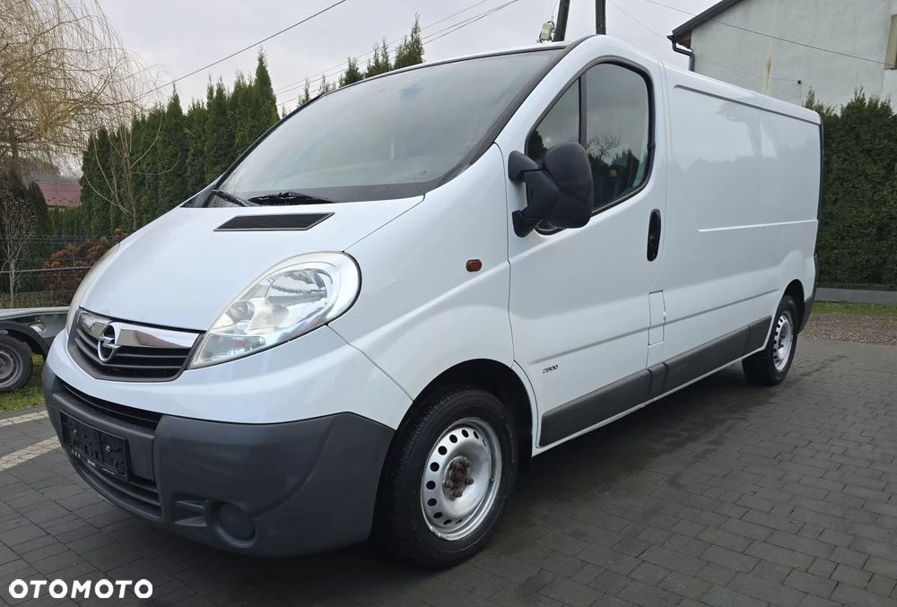 Opel Vivaro - 1