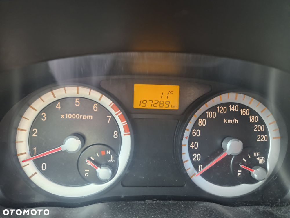 Kia Rio - 5