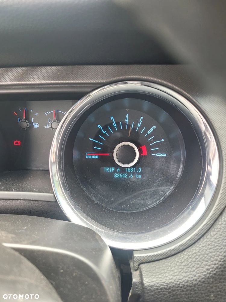Ford Mustang 3.7 V6 Premium - 8