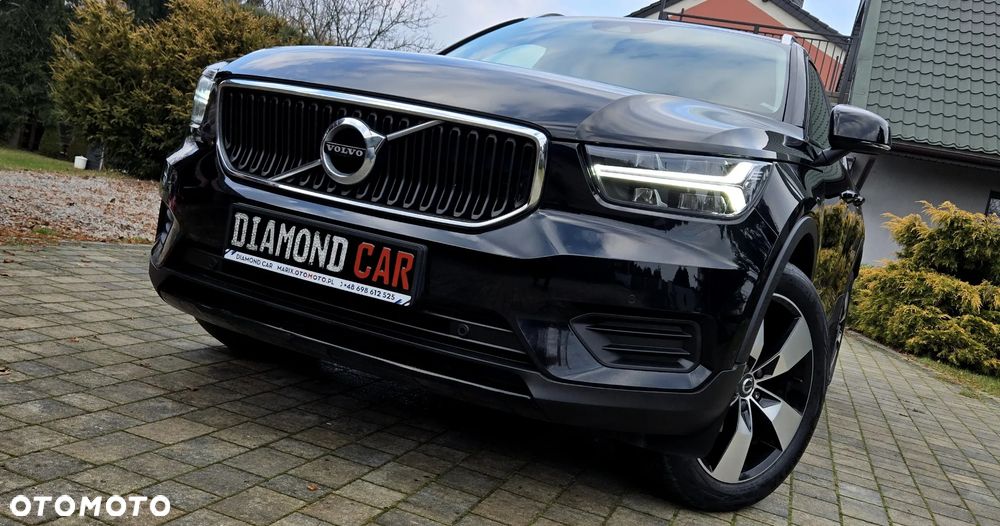 Volvo XC 40 T3 Momentum Pro - 1