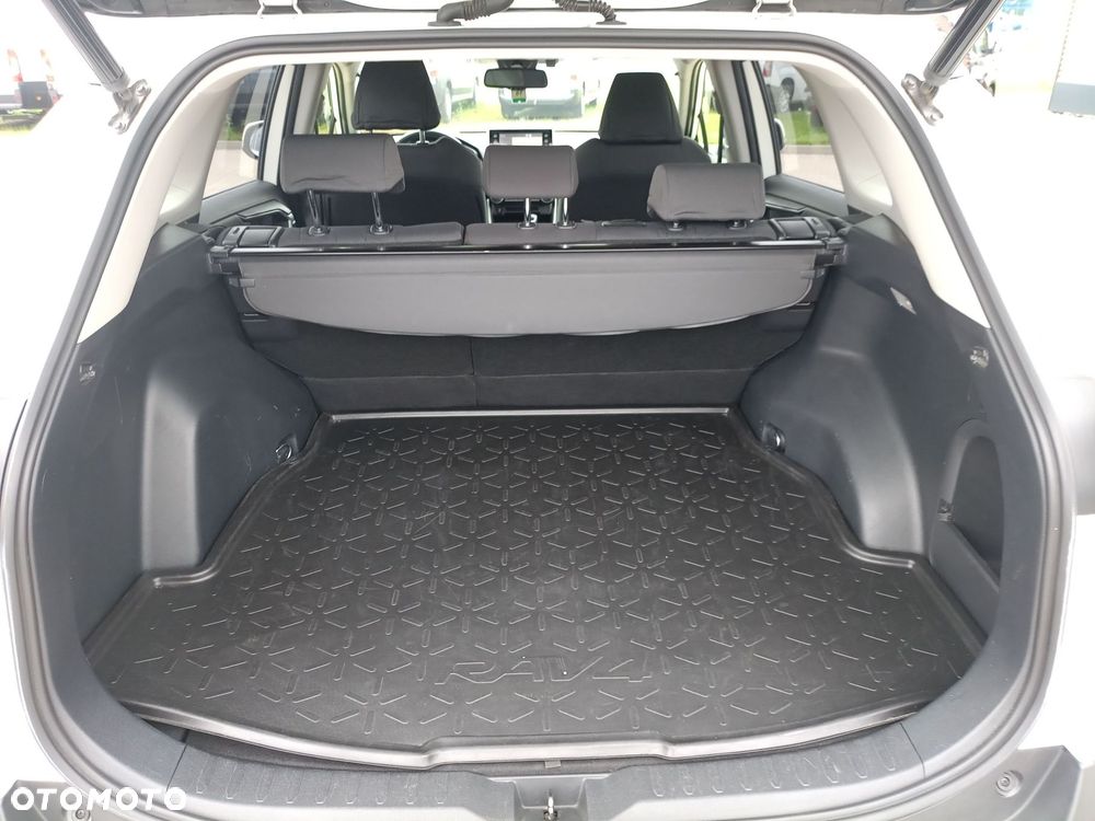 Toyota RAV4 2.5 Hybrid Comfort 4x2 - 16