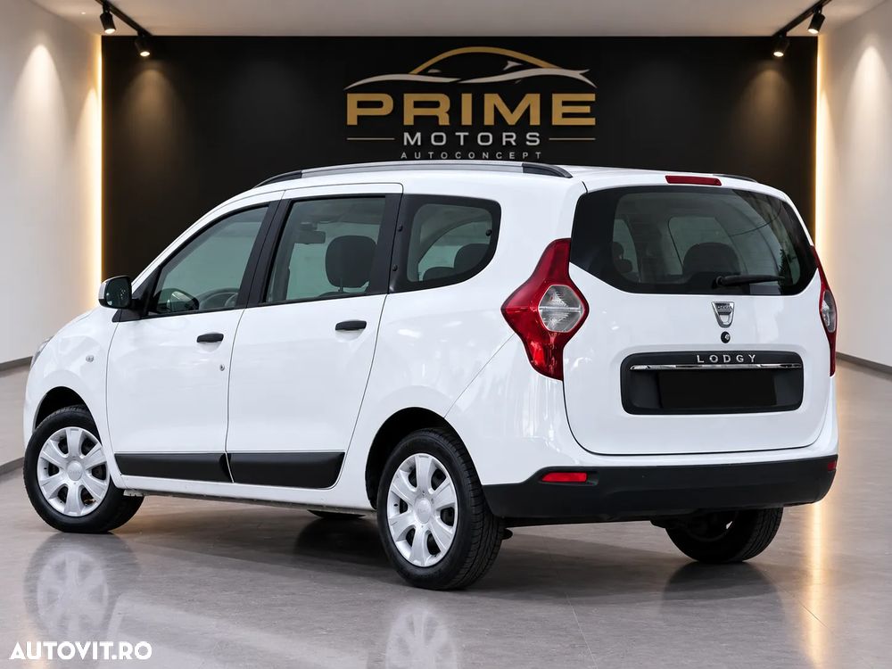 Dacia Lodgy 1.5 Blue dCi Laureate - 4