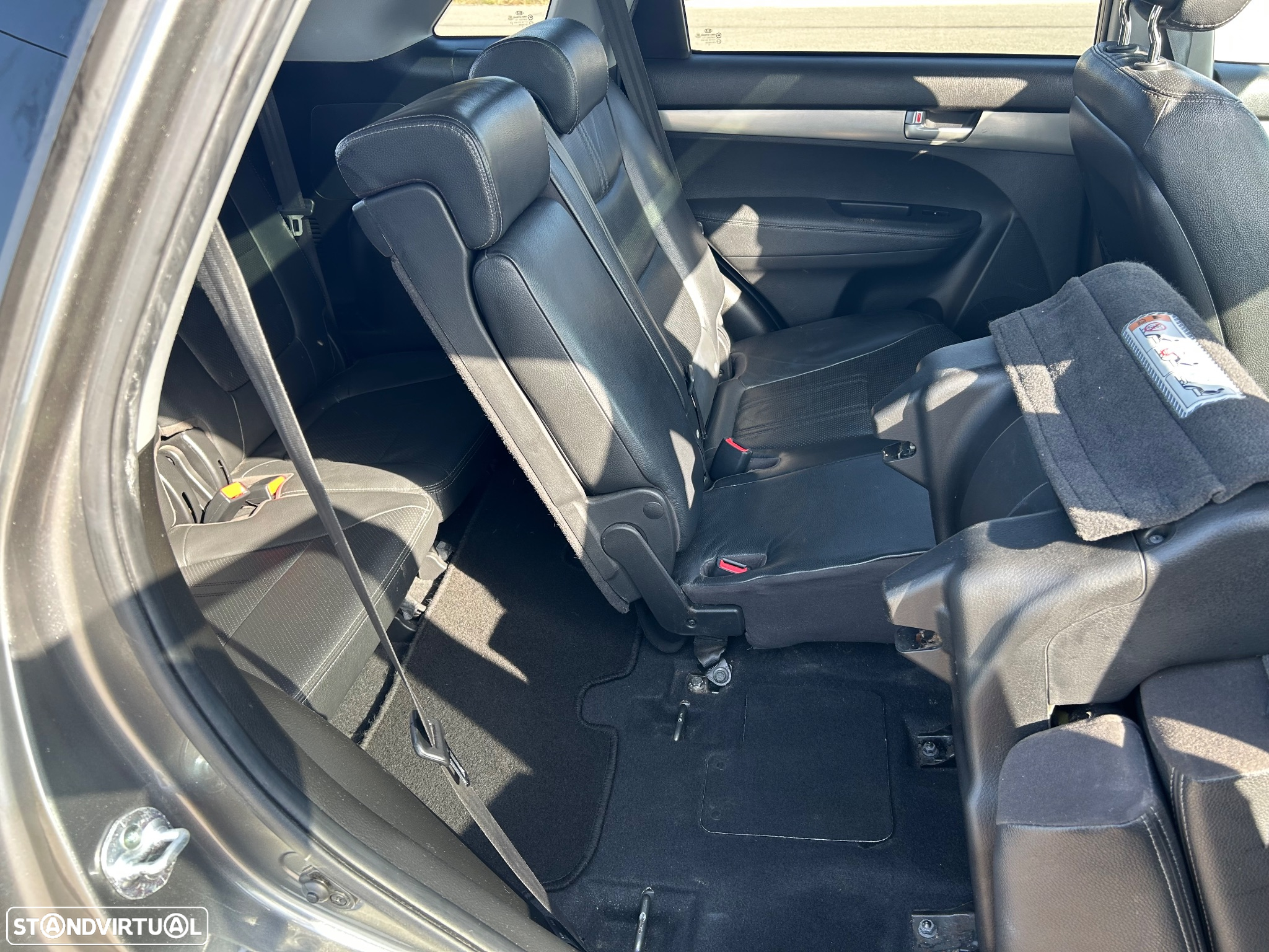 Kia Sorento 2.0 CRDi TX Tecto Panorâmico - 16
