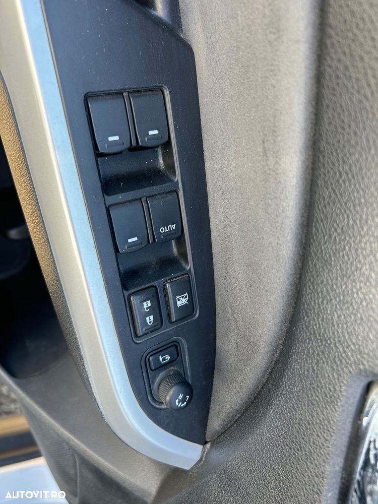 Suzuki Vitara 1.6 DDIS 4X4 Luxus Aut. - 22