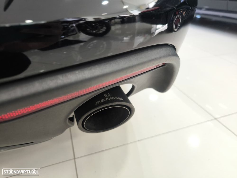 Ford Mustang 2.3i EcoBoost - 28