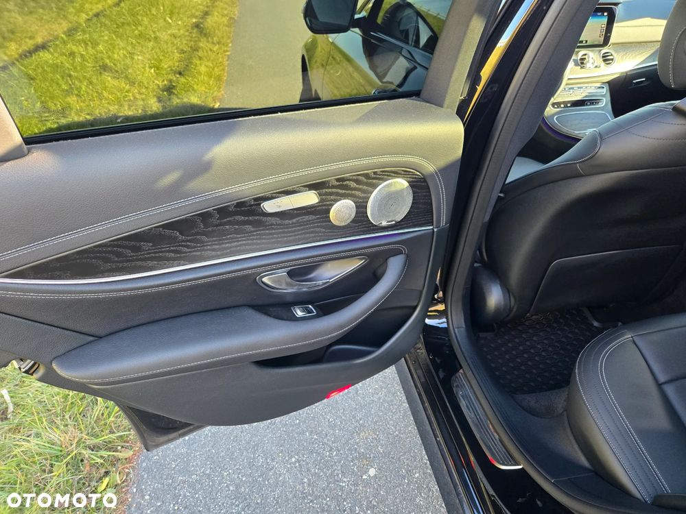 Mercedes-Benz Klasa E 220 d 9G-TRONIC AMG Line - 6