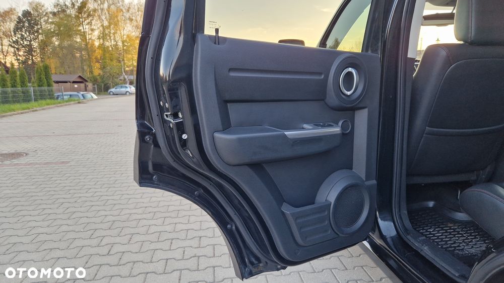 Dodge Nitro 2.8 CRD DPF Automatik R/T - 24