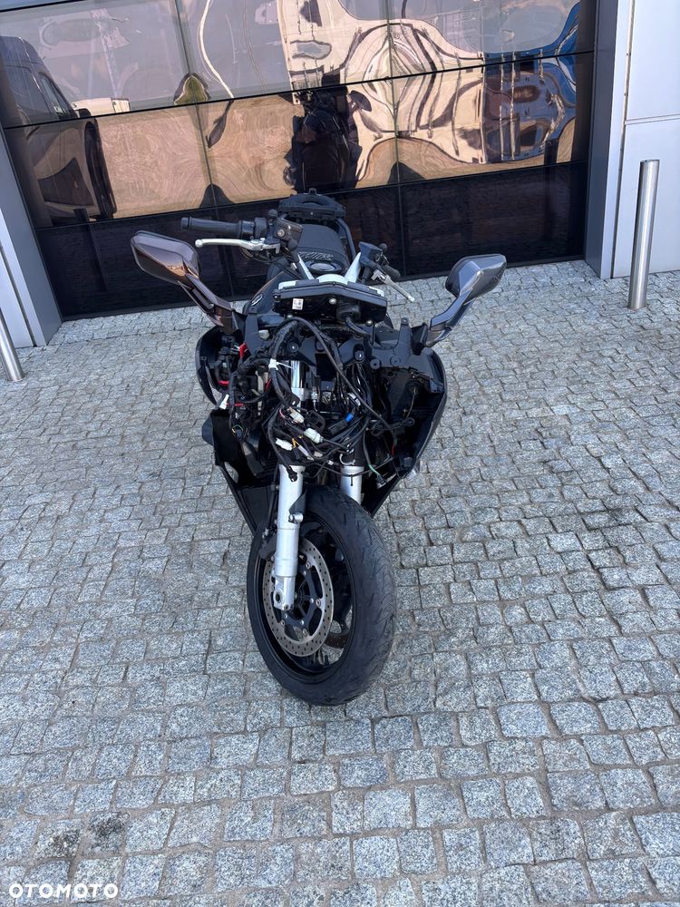 Yamaha FJR - 4