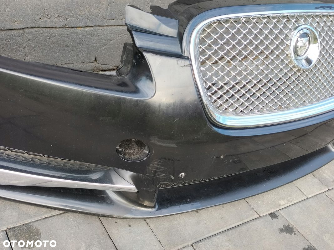 ZDERZAK PRZEDNI PRZÓD JAGUAR XF X250 - 3