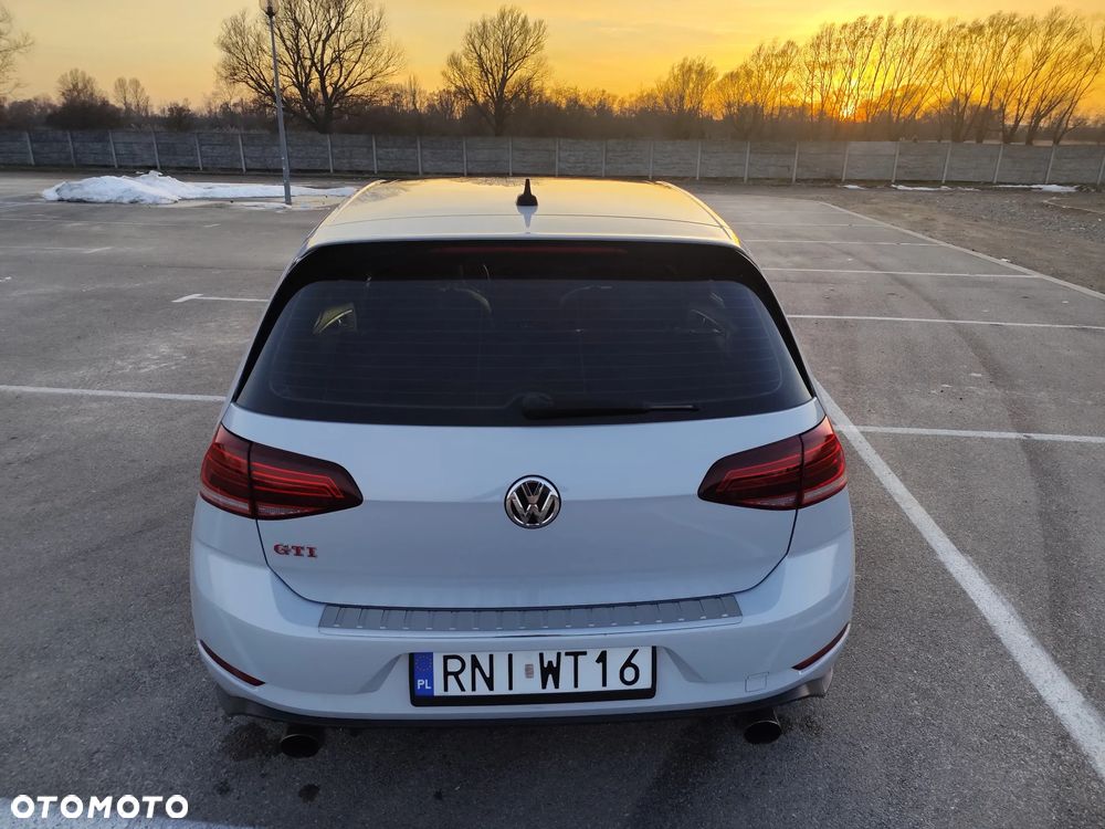 Volkswagen Golf GTI (BlueMotion Technology) DSG Performance - 7