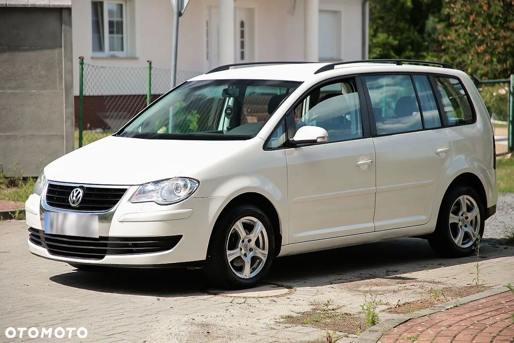 Volkswagen Touran 2.0 TDI DPF Trendline - 4