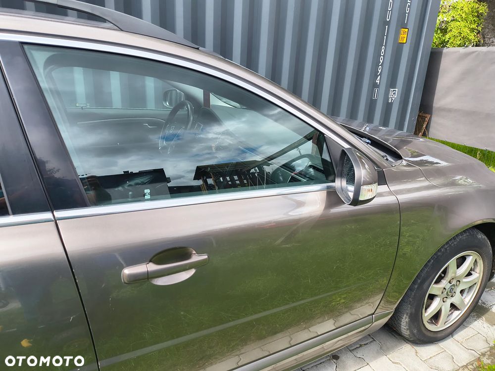 Volvo V70 2.5T Momentum - 11