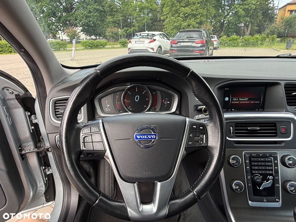 Volvo V60 D4 Momentum - 20
