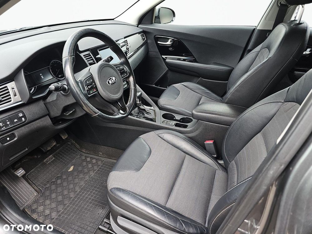 Kia Niro - 12