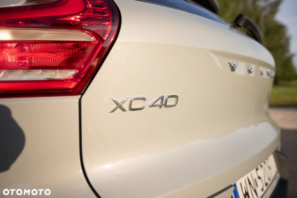 Volvo XC 40 B3 Essential - 15