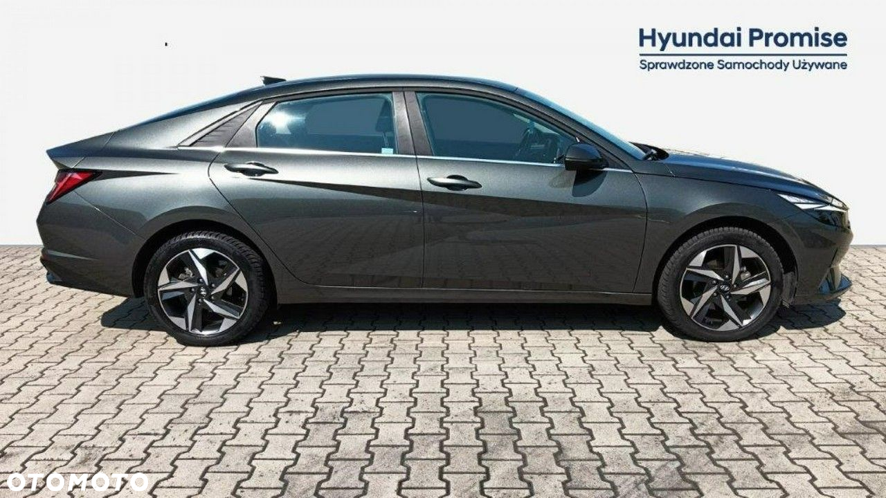 Hyundai Elantra 1.6 Smart CVT - 4