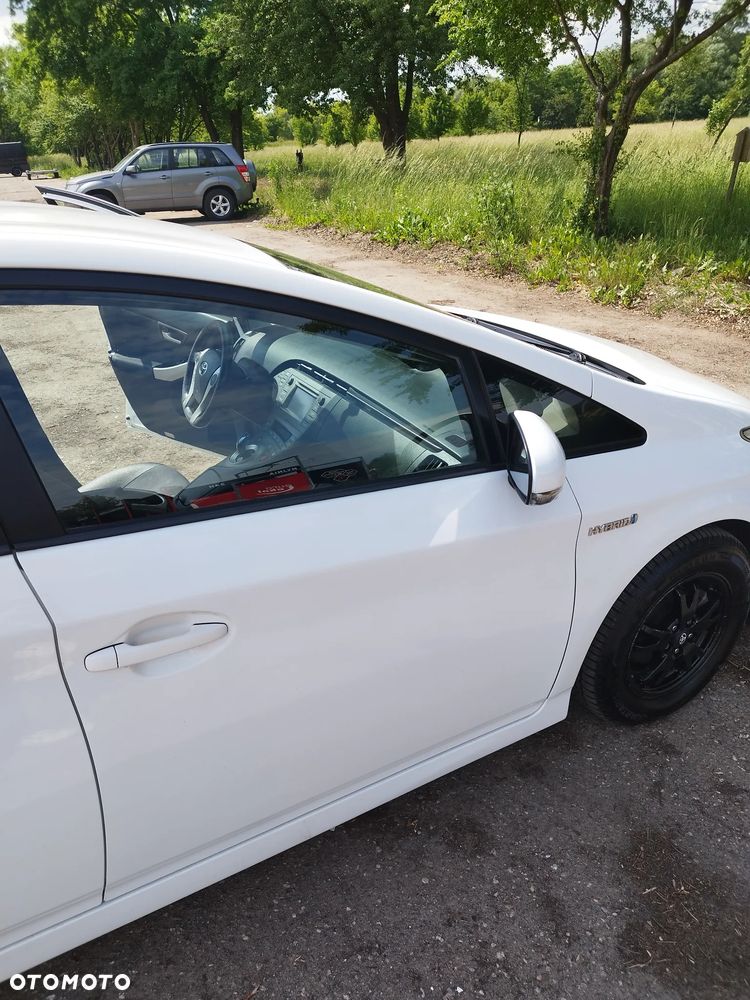 Toyota Prius 1.8 HSD Active - 22