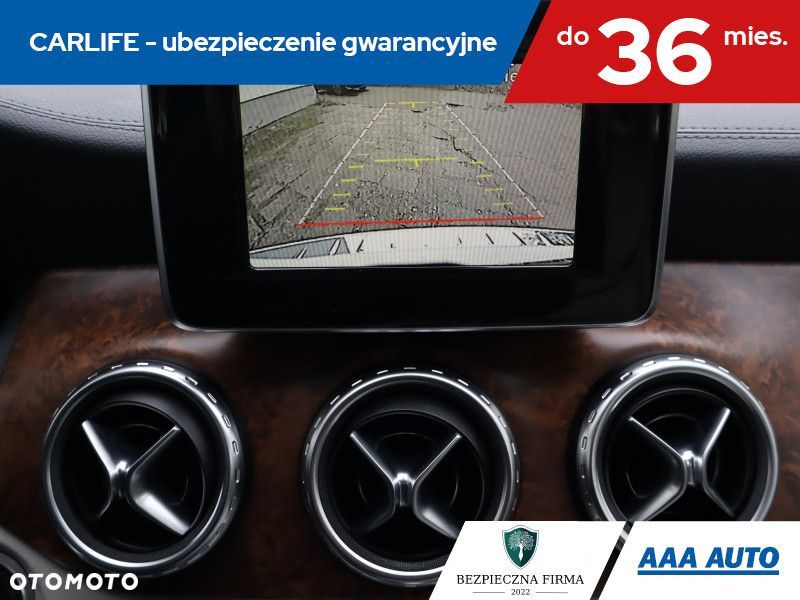 Mercedes-Benz GLA - 18