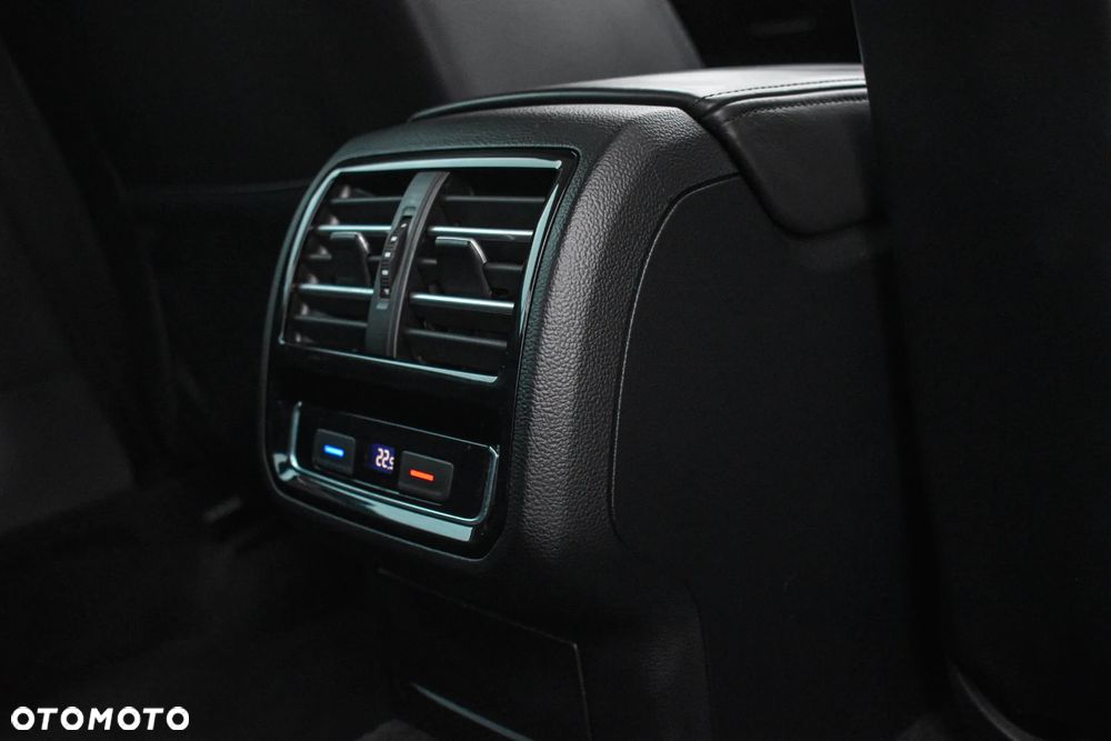 Volkswagen Passat 2.0 TDI DSG Individual - 9
