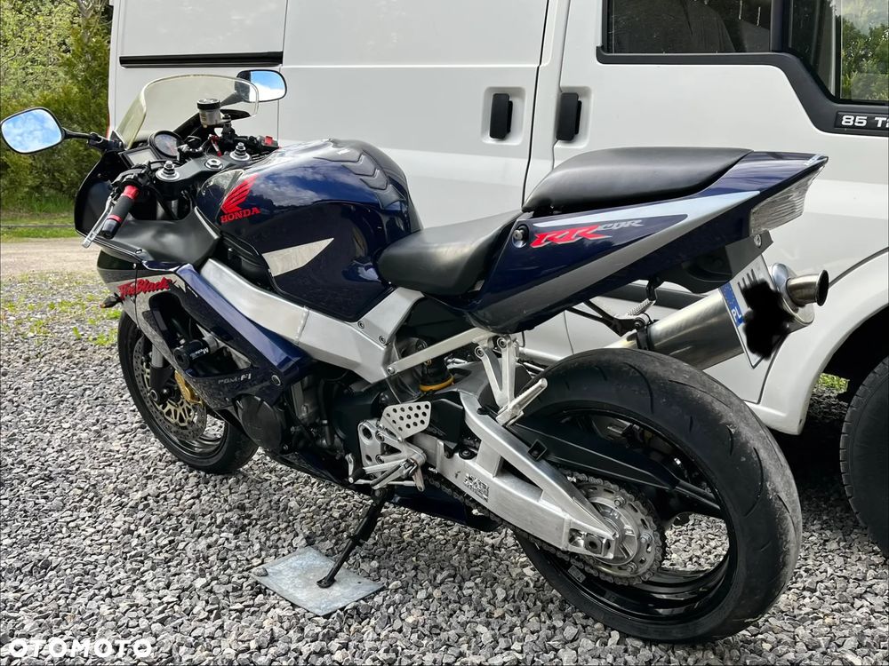 Honda CBR - 9