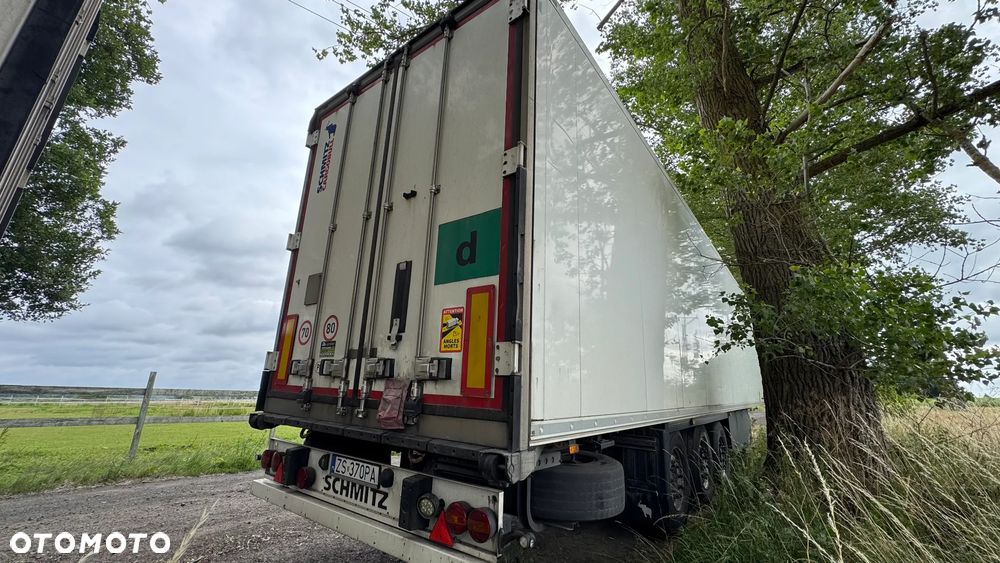 Schmitz Cargobull SKO 24 - 3