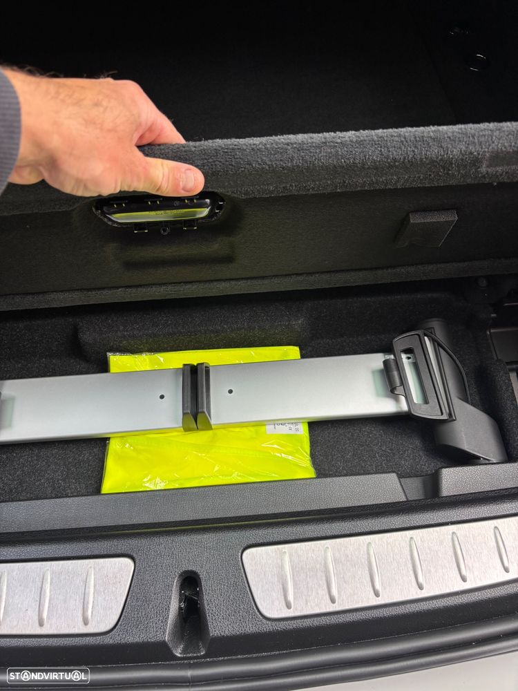 BMW 320 d Pack M Shadow Auto - 16