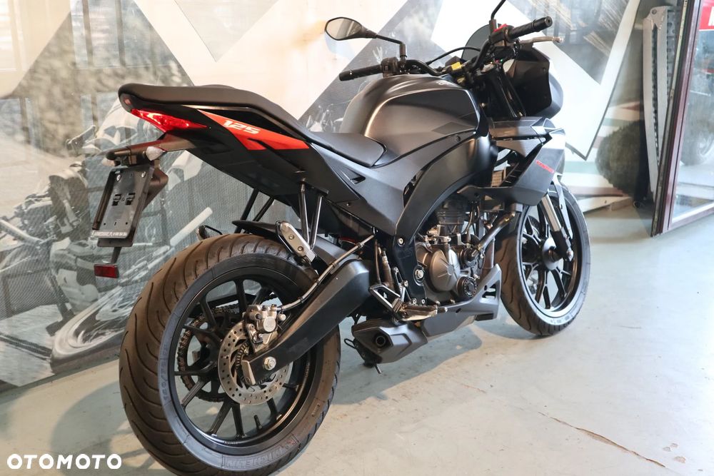 Aprilia Tuono - 21