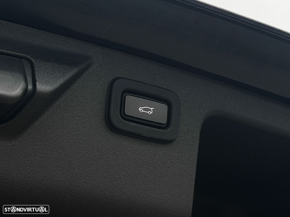 Land Rover Discovery Sport - 20