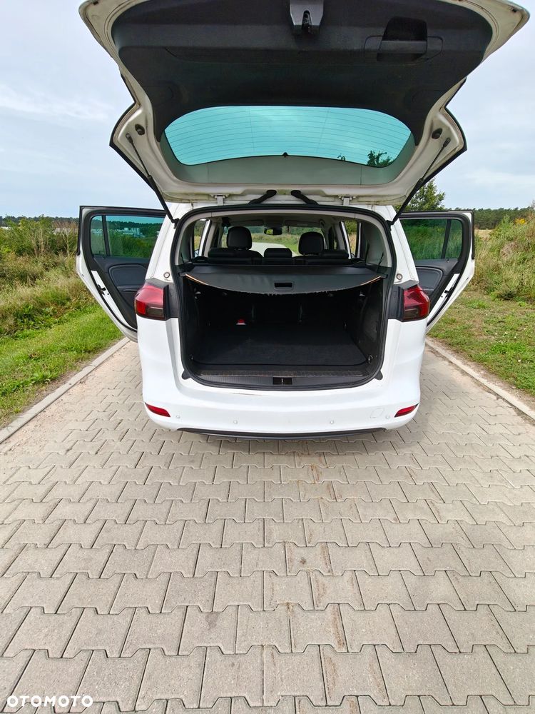 Opel Zafira - 14