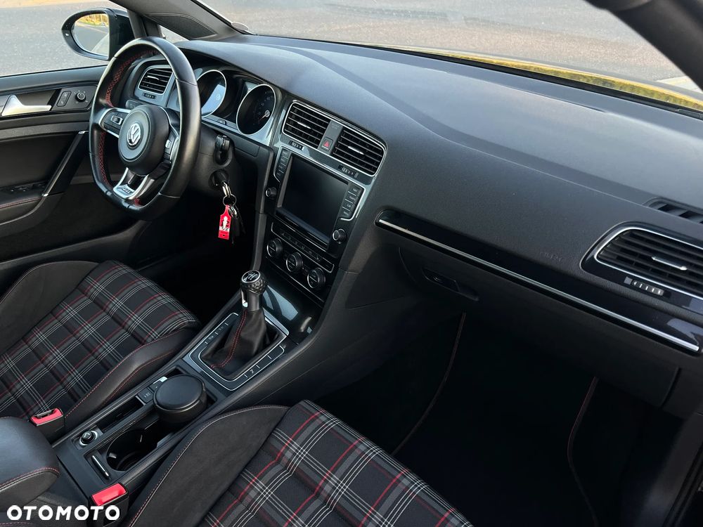 Volkswagen Golf 2.0 TSI BMT GTI Performance - 15