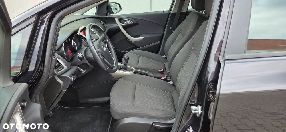 Opel Astra 1.4 ecoFLEX - 29