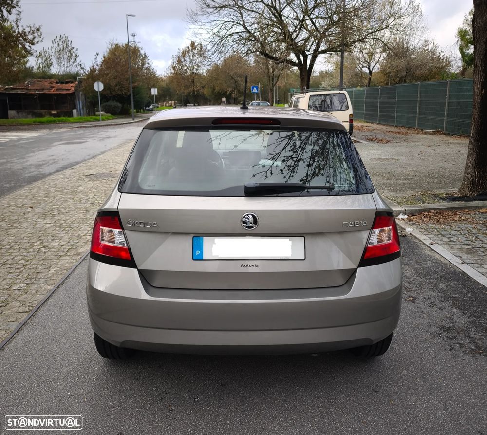 Skoda Fabia 1.0 Ambition - 6