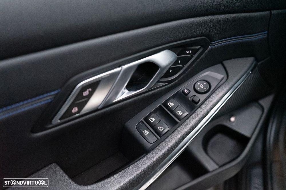 BMW 320 d Pack M Auto - 23