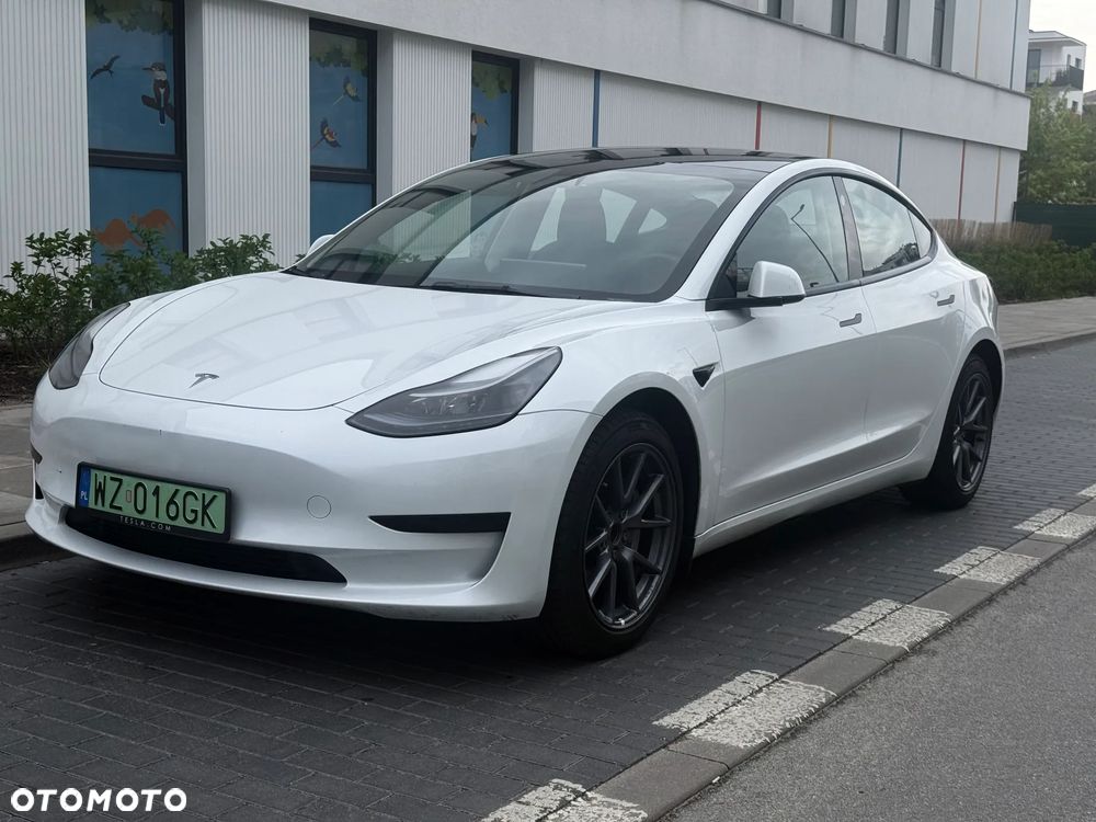 Tesla Model 3 RWD Premium - 8