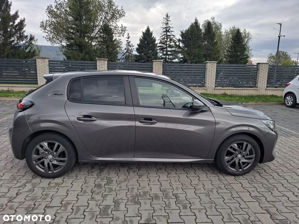 Peugeot 208 - 6