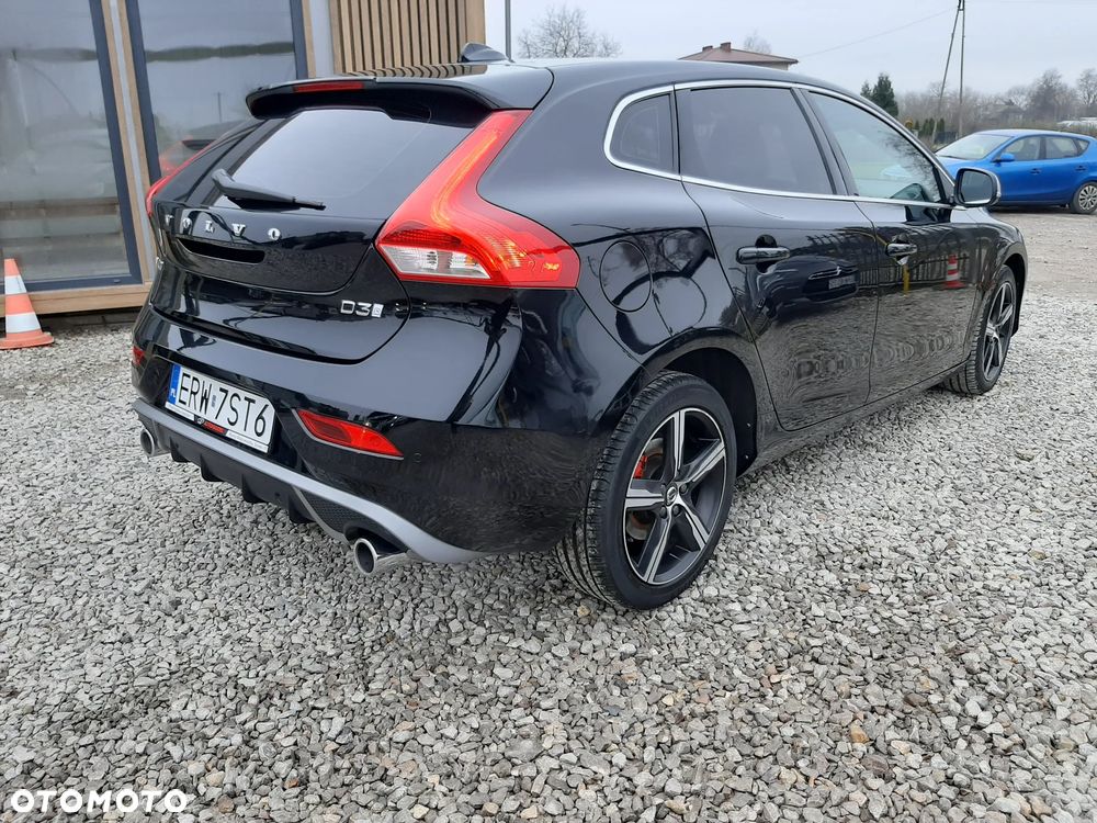 Volvo V40 D3 Geartronic RDesign - 12