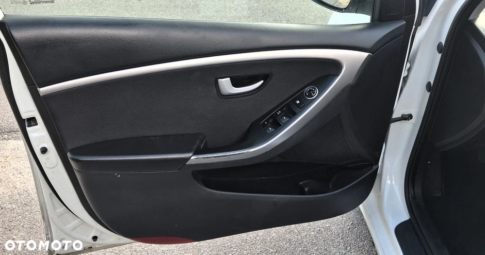 Hyundai i30 1.4 Trend - 11