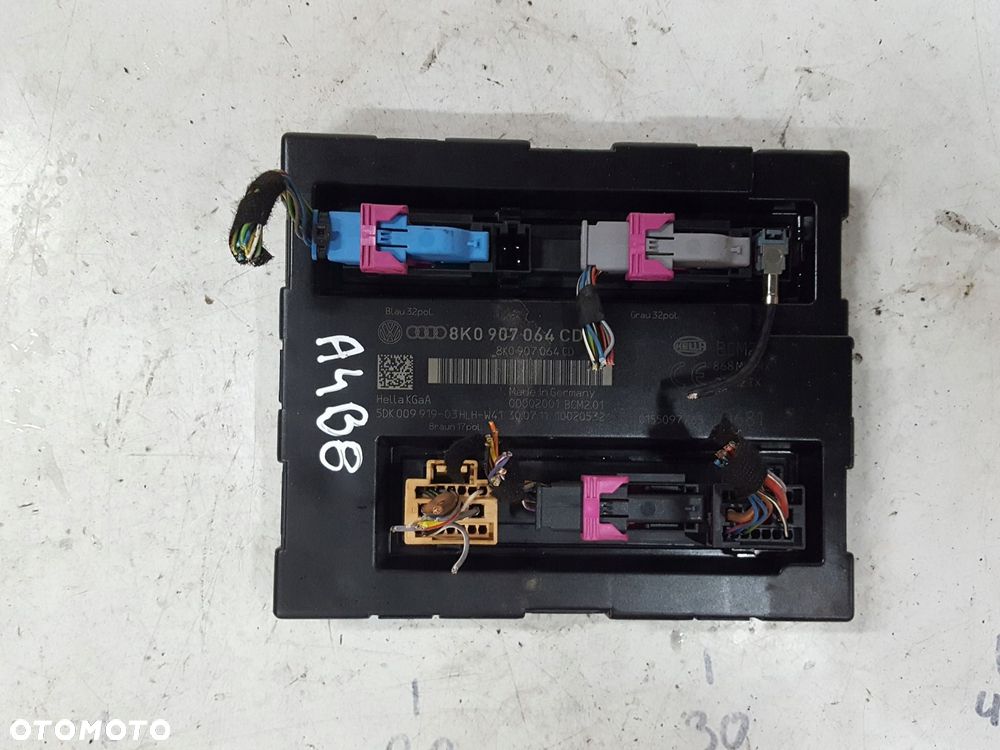 AUDI A4 B8 08r- MODUŁ KOMFORTU 8K0907064CD - 1