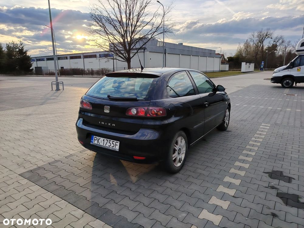 Seat Ibiza SC 1.4 16V Sport - 4